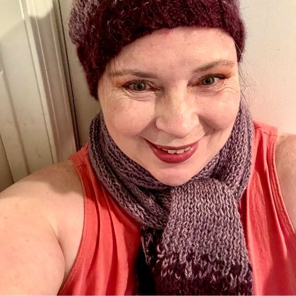 Hand Knitted Baby Alpaca Blend Messy Bun Hat & Scarf Set - Picture 2 of 6